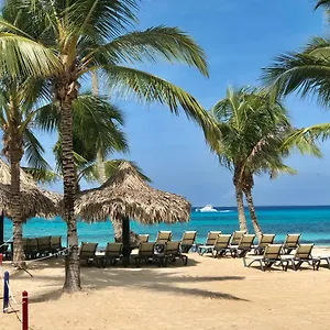 Apartment 3br Ocean Front @cadaquescaribe
