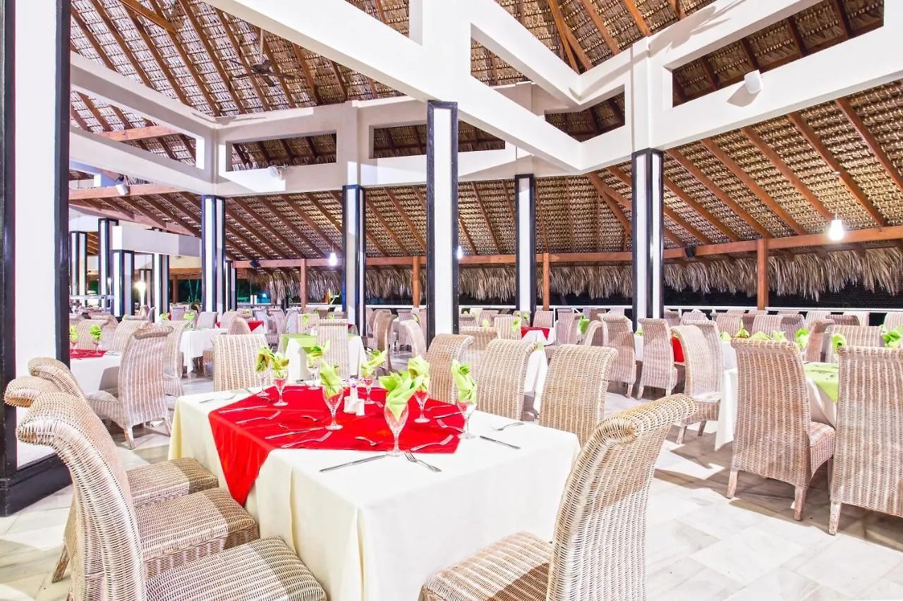 Be Live Collection Canoa Bayahíbe 5*,